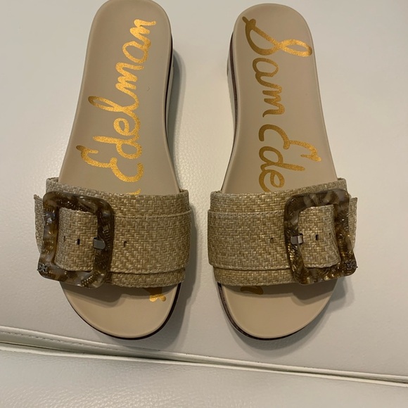 Arianne Women's Tan Slide Sandals - Picture 1 of 5